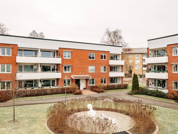 2 rok · 64 m² · Ringvägen 2C