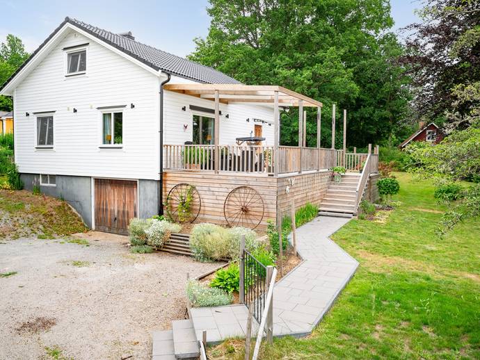 4 rok · 107 m² · Carlagårdsvägen 5