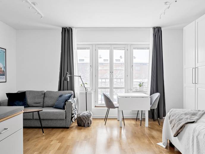 1 rok · 29 m² · Dag Hammarskjölds väg 15A