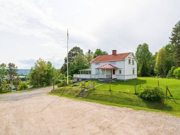 5 rok · 131 m² · Å 132
