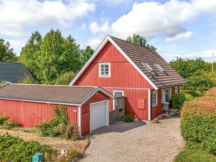6 rok · 147 m² · Tyfongatan 18