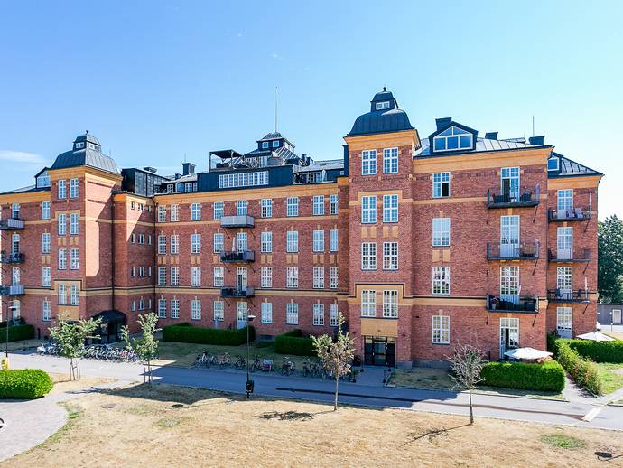 2 rok · 62 m² · Kasernhöjden 13 B