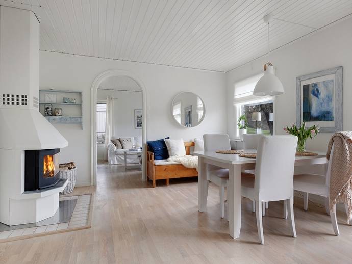 6 rok · 141 m² · Hällristningsvägen 4