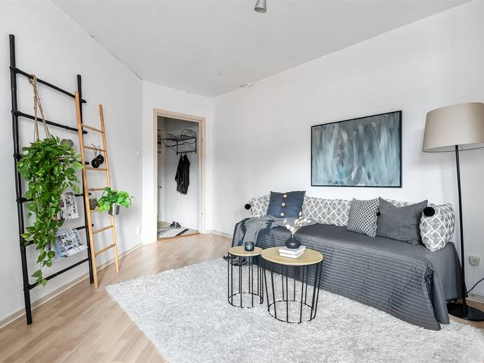1 rok · 27 m² · Skebokvarnsvägen 273, 3 tr