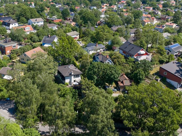 6 rok · 161 m² · Blåklintsvägen 15