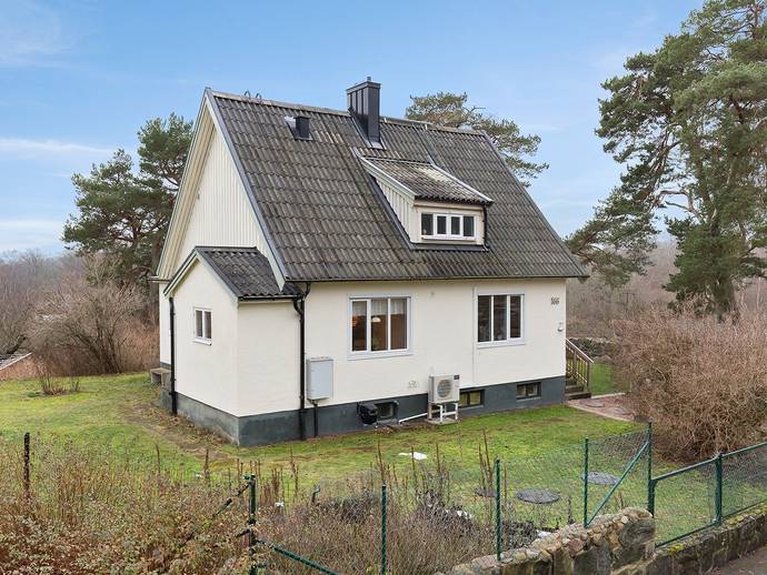 4 rok · 129 m² · Torsebro byväg 166
