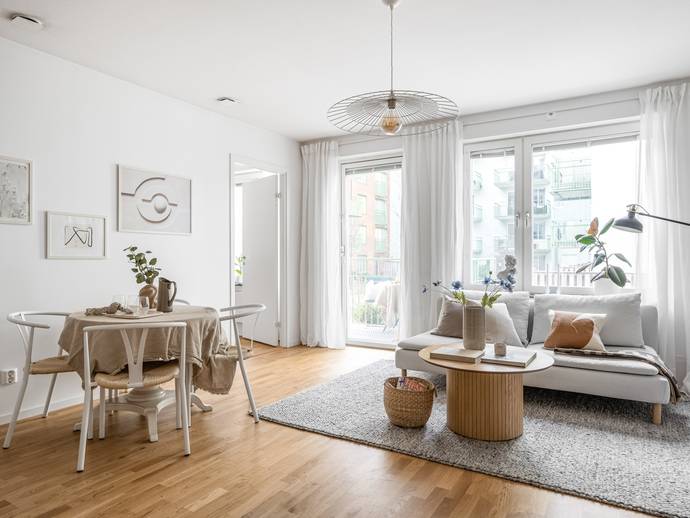 2 rok · 44 m² · Mittfältsgatan 9