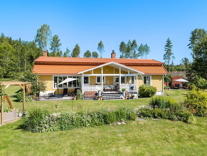 4 rok · 126 m² · Gårdserud 41