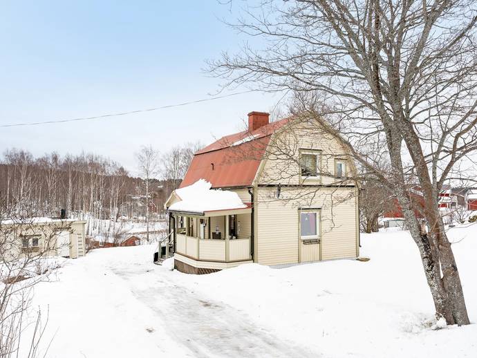 3 rok · 108 m² · Solhemsvägen 10