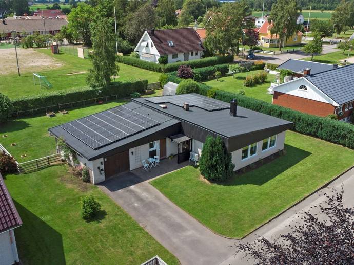 6 rok · 143 m² · Fjällåkravägen 5