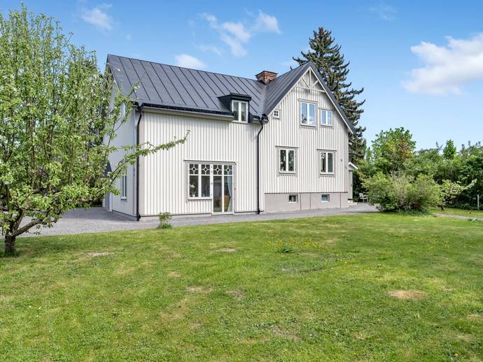 8 rok · 202,5 m² · Radargatan 4