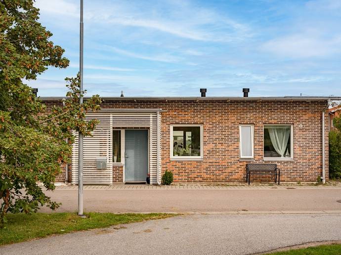 4 rok · 107 m² · Förbindelsegången 6