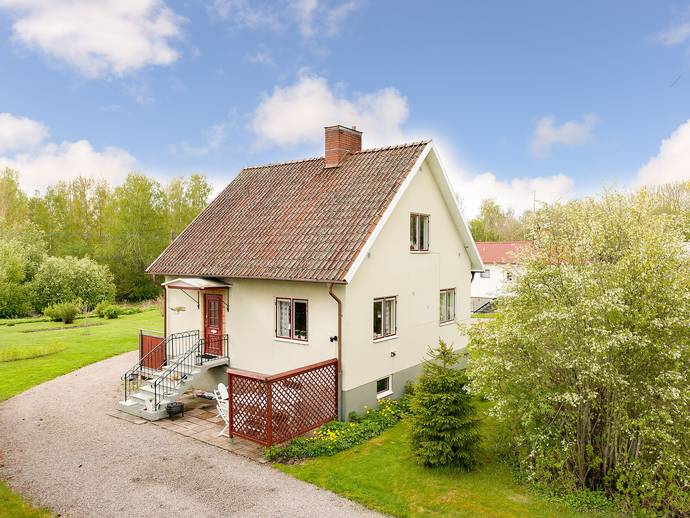 4 rok · 107 m² · Åkerby 417