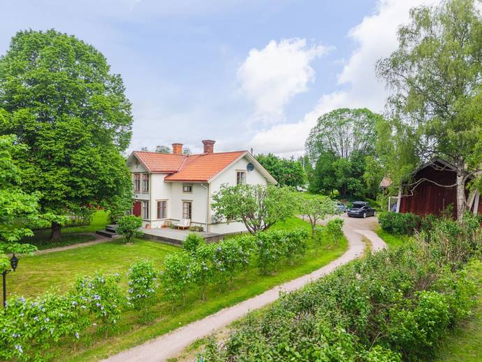 6 rok · 161 m² · Kyrkbyvägen 16