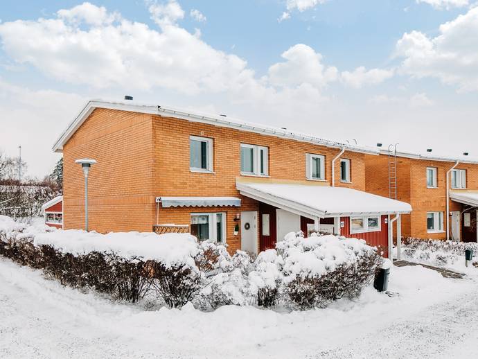 4 rok · 110,5 m² · Stenelidsvägen 103