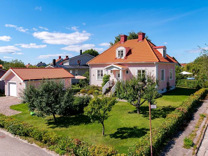 6 rok · 133 m² · Holmängeesplanaden 17