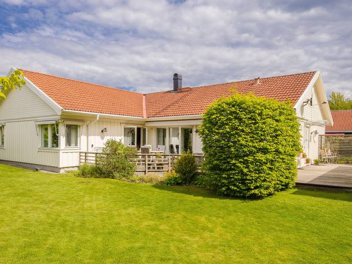 6 rok · 196 m² · Lärkvägen 1