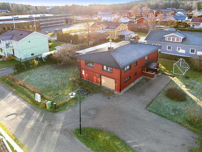 7 rok · 187 m² · Kryddgårdsvägen 3
