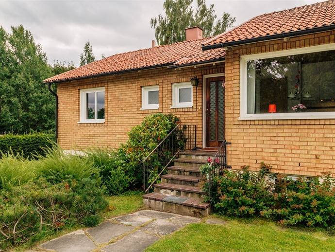 4 rok · 105 m² · Väderkvarnsvägen 3