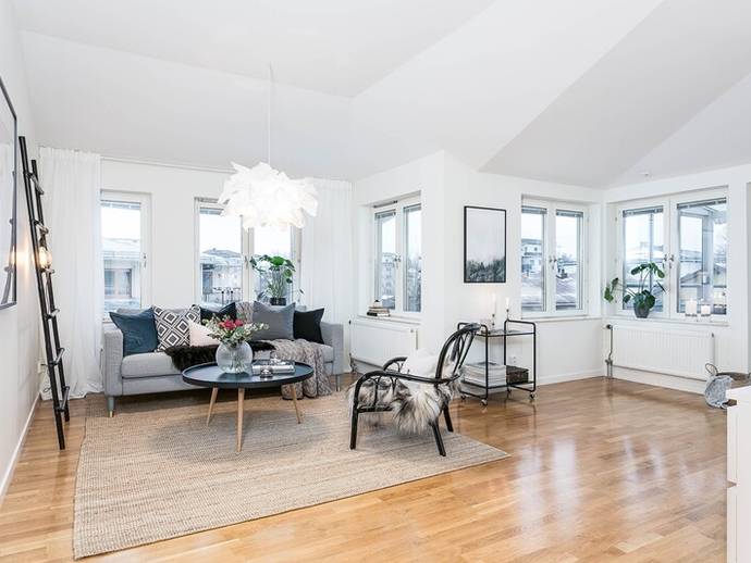3 rok · 85 m² · Hagaborgsgatan 5