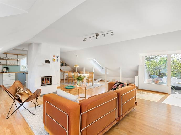 3 rok · 98 m² · Riddersviksvägen 113, Vindsvåning
