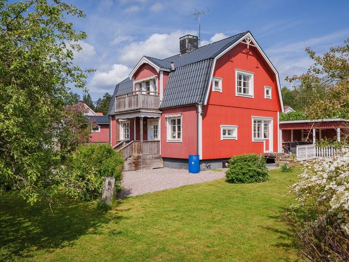 4 rok · 105 m² · Bagarvägen 1