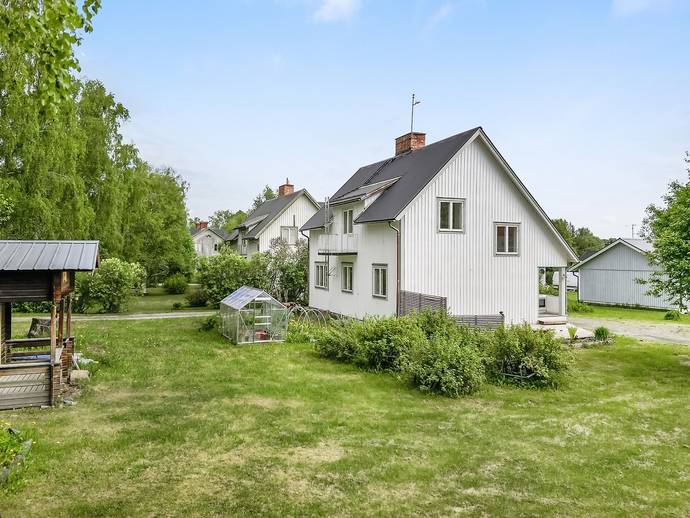 6 rok · 163 m² · Hissmoforsvägen 59