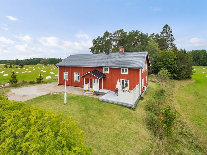 5 rok · 205 m² · Säby 142