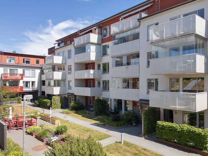 1 rok · 38 m² · Clas Horns Väg 3C