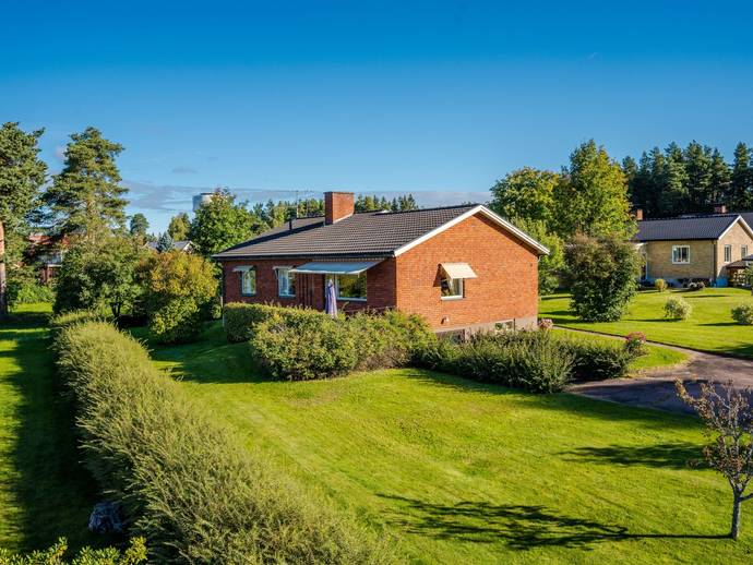 3 rok · 102 m² · Skogsvägen 16