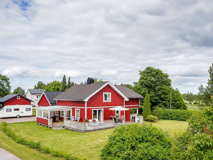7 rok · 190 m² · Tavelvägen 30