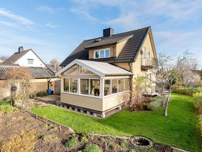 5 rok · 103 m² · Björkvägen 3