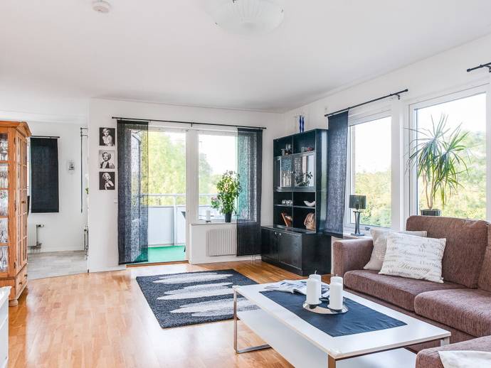 3 rok · 80,4 m² · Östen Undéns gata 190