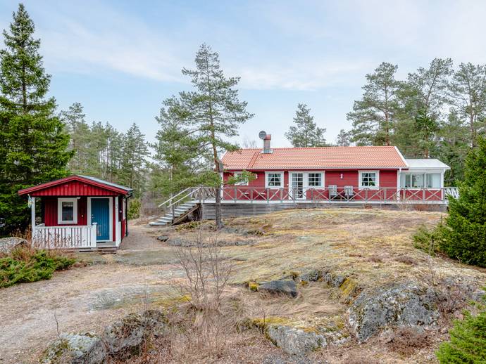 4 rok · 74 m² · Saturnusvägen 3