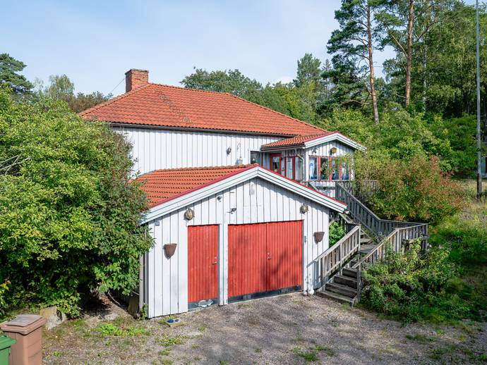 4 rok · 100 m² · Baravägen 10