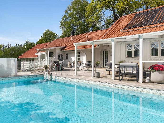 6 rok · 197 m² · Hagaringen 2