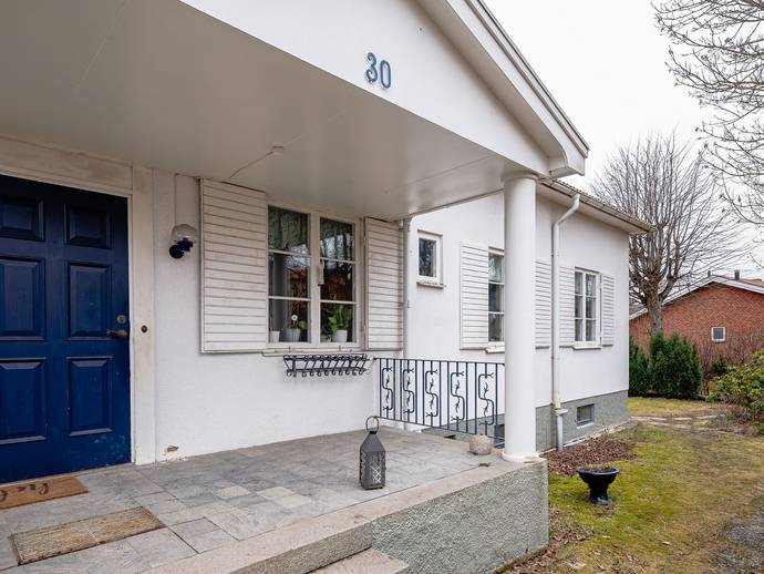 8 rok · 258 m² · Ringvägen 30