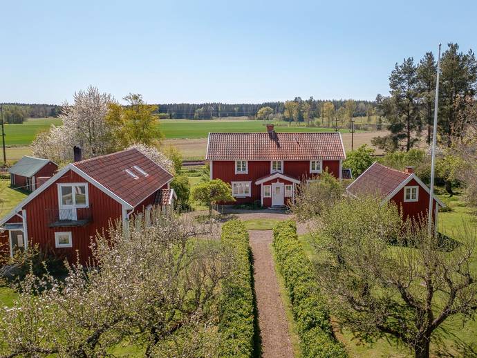 6 rok · 150 m² · Berga Mellangård 1
