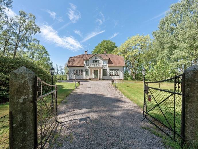 10 rok · 270 m² · Båberg 360