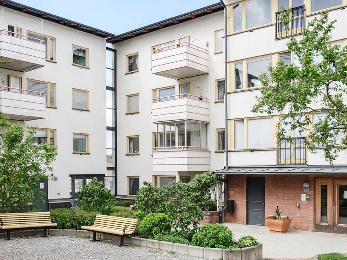 3,5 rok · 76,5 m² · Tumba torg 108