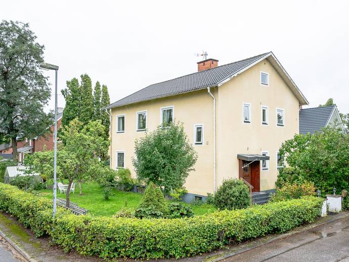 8 rok · 214 m² · Närkesgatan 2