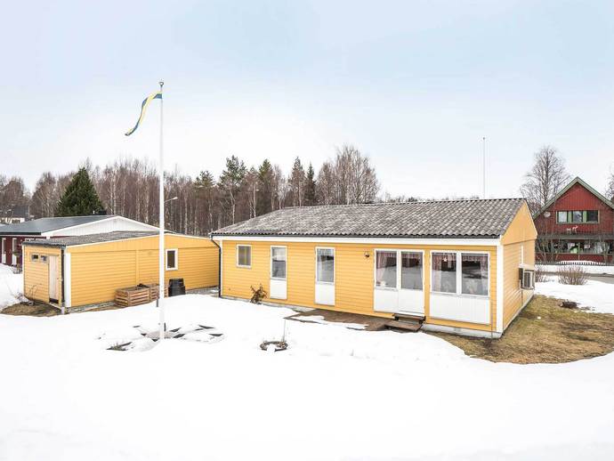 4 rok · 106 m² · Ängsvägen 10