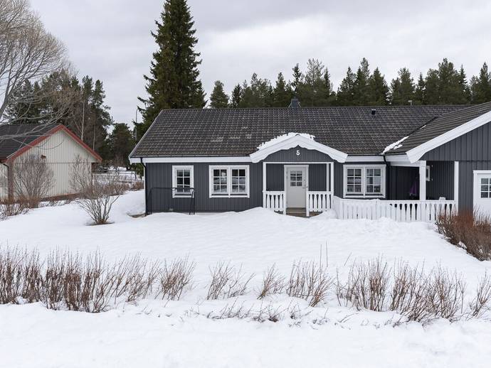 7 rok · 177 m² · Linvägen 5