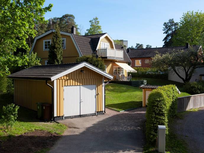 5 rok · 177 m² · Skogsbergsvägen 2