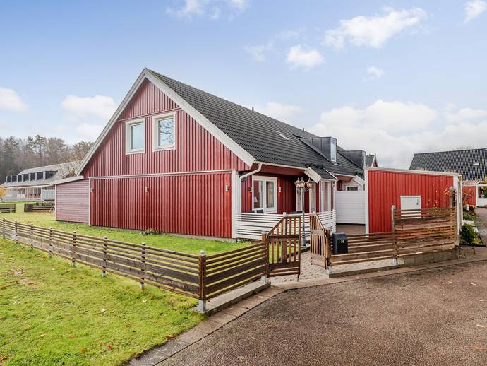 5 rok · 115 m² · Västra Fjärilsvägen 30
