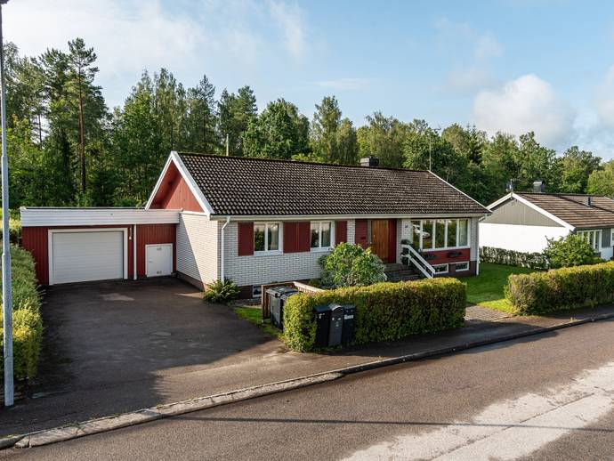 4 rok · 107 m² · Hasselvägen 34