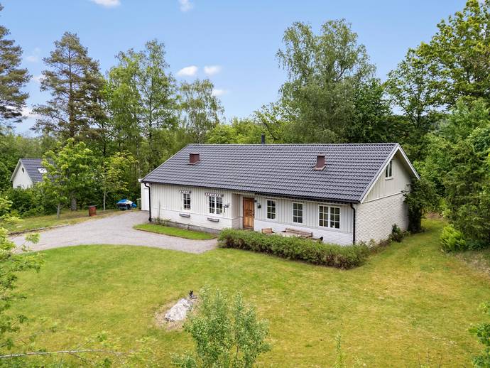 4 rok · 116 m² · Hemsjövägen 99