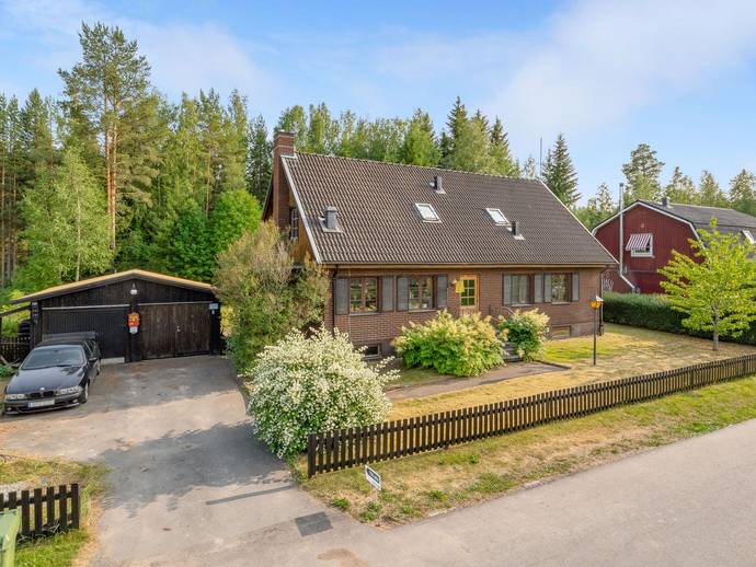 6 rok · 154 m² · Uddvägen 4