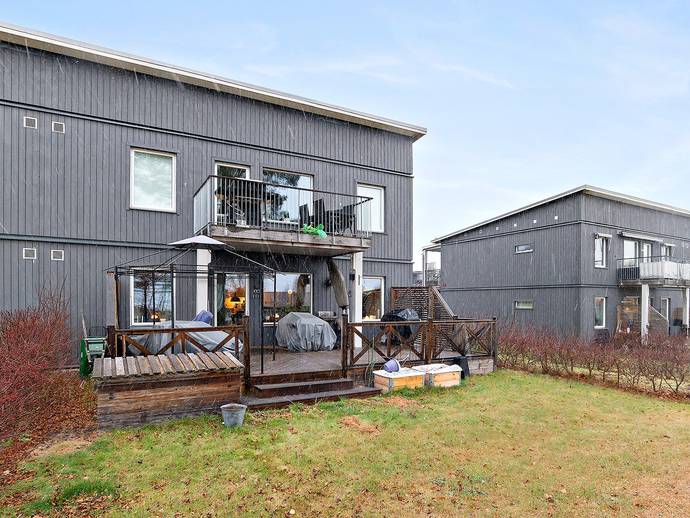 4 rok · 85 m² · Åkerbärsvägen 10A