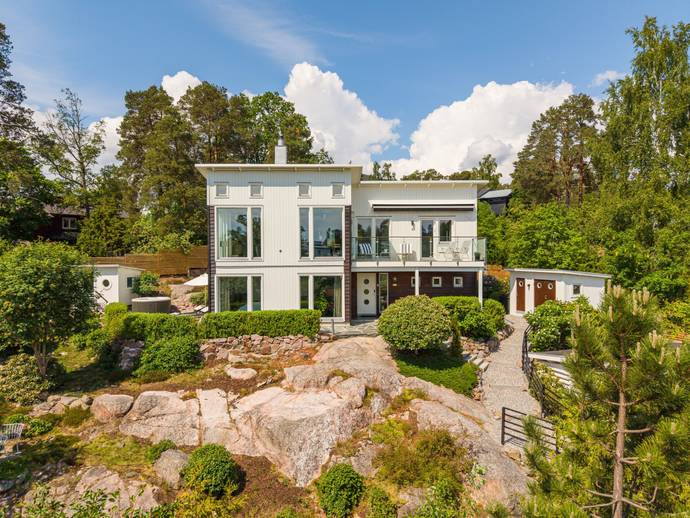 6 rok · 157 m² · MUSKÖTVÄGEN 13C